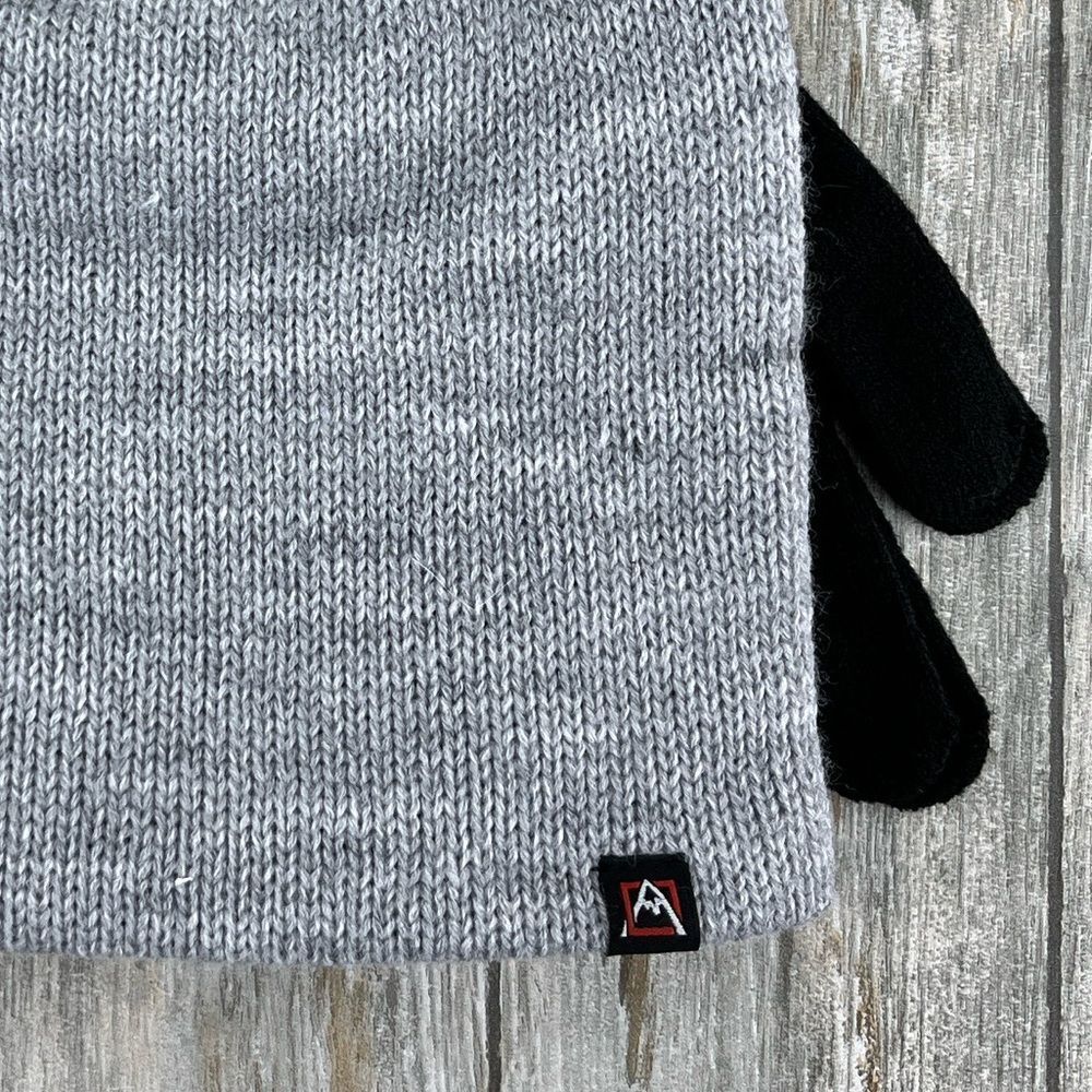 Avalanche Winter Beanies & Gloves 3-Piece Set - Picture 4 of 4